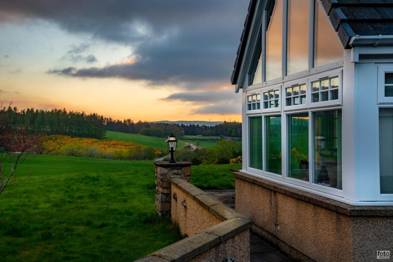 The Gables Whisky B&B Дафтаун Экстерьер фото