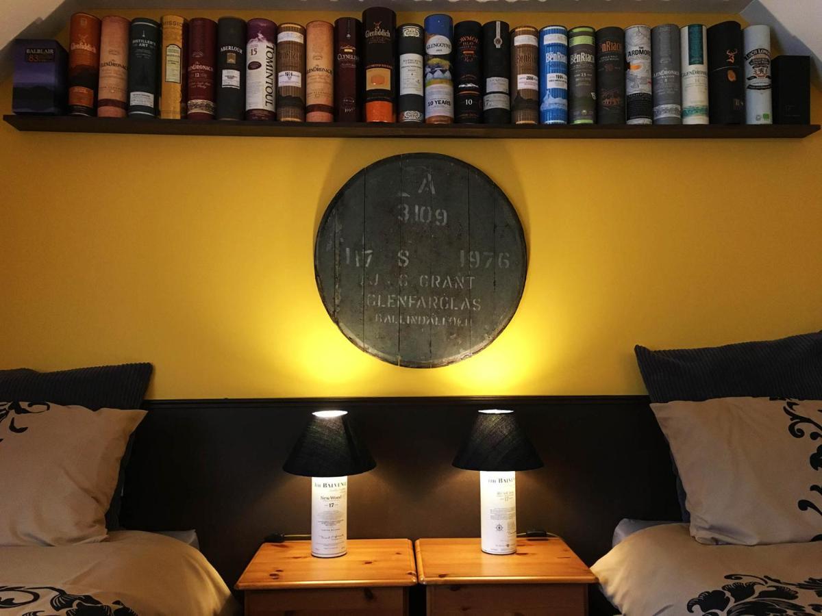 The Gables Whisky B&B Дафтаун Экстерьер фото