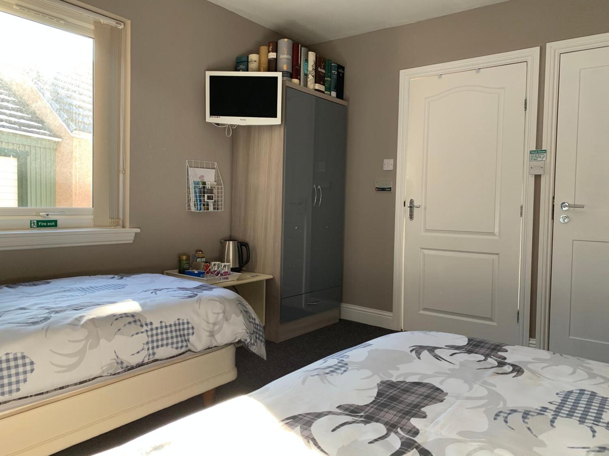 The Gables Whisky B&B Дафтаун Номер фото